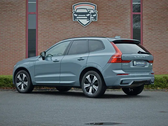 Volvo XC60 2.0 T6 Plug-in hybrid AWD R-Design