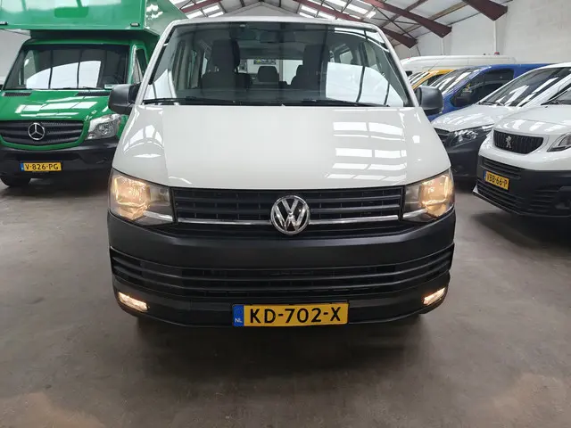 Volkswagen Transporter Kombi 2.0 TDI L1H1 PERSONENBUS AUTOM T6