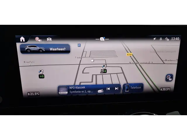 Mercedes-Benz GLA-klasse 250 e AMG Line Black Optiek / Sfeerverlichting / Stoelverwarming / Camera