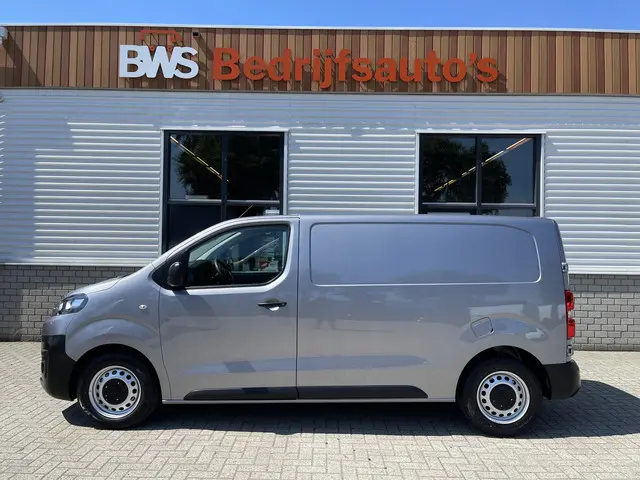 Citroën Jumpy 1.5 BlueHDI 120pk M Club L2H1 / vaste prijs rijklaar € 16.950 ex btw / lease vanaf € 2...