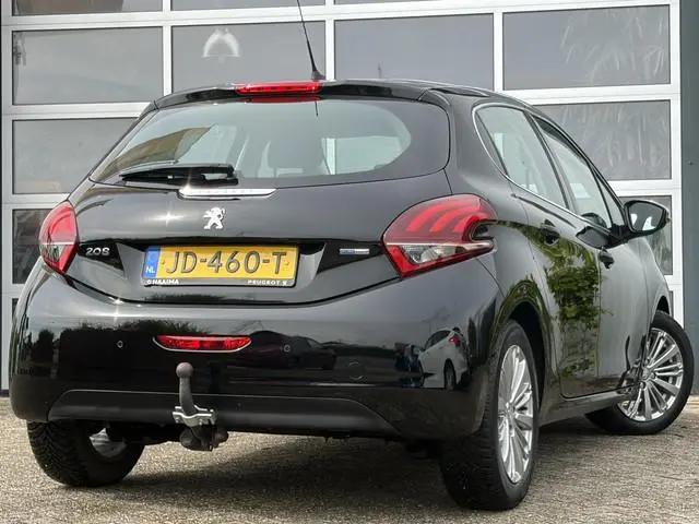 Peugeot 208 1.2 PureTech Allure 110pk | Nieuwe Motor | Volautomaat | Apple Carplay/Android Auto | Cr...