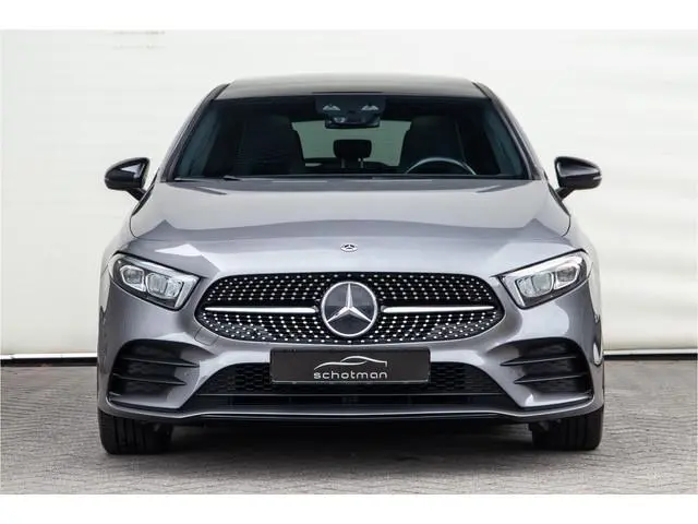 Mercedes-Benz A-klasse 250 e AMG Nightpack, Pano, Memory, Key-Less 2022