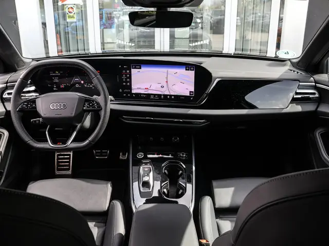 Audi A5 Avant 2.0 TFSI S Edition 204 pk | 20" | ACC |  NL Auto | Apple Carplay | Achterruitrij camer...