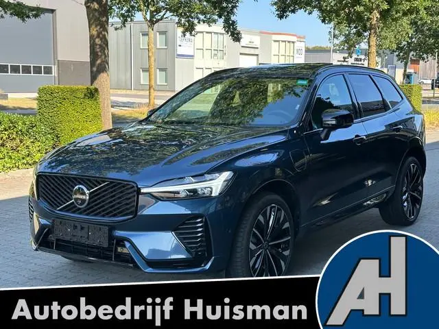 Volvo XC60 2.0 T8 AWD 335kw/456pk Aut8 Plug-in hybrid Plus Dark LUCHTVERING + PANORAMADAK + 360 CAME...