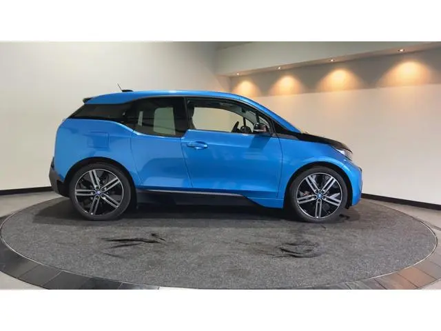 BMW i3 Basis 94Ah 33 kWh - Design Suite | Elektr. schuif/kanteldak | H&K Audio |LMV 20'' | 1e eigena...