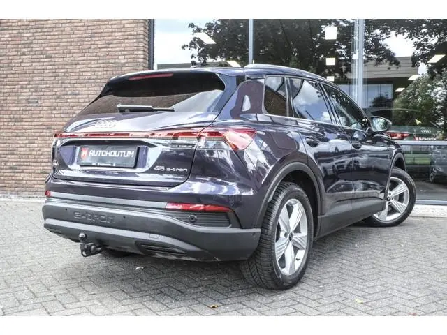 Audi Q4 e-tron 45 e-tron | SOH 100% | Trekhaak | Leder | Sportstoelen | Head-up display