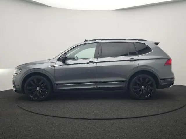 Volkswagen Tiguan Allspace 1.5 TSI Highline DSG R-Line 7 Persoons 150pk | Panodak | Adaptive Cruise...