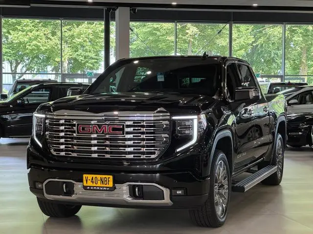 GMC Sierra Denali 6.2 V8