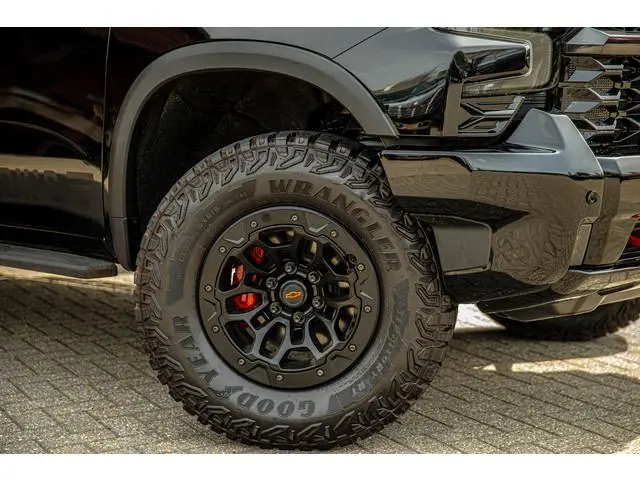 Chevrolet Silverado ZR2 Millbrooks Special Baja Edition, BPM VRIJ, LPG, Roofrack, verstralers .