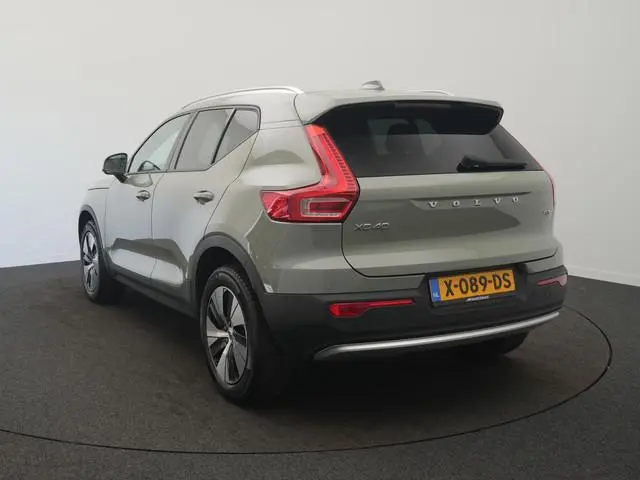 Volvo XC40 2.0 B3 Core - RIJKLAARPRIJS - All Seasonbanden - Achteruitrijcamera - Stoel- en Stuurverw...