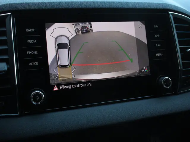 Skoda Karoq 1.5 TSI 150pk Automaat ACT Ambition  Navigatie Android Auto / Apple Carplay Climate Cont...