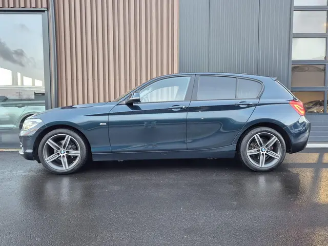 BMW 1-serie 118i M Sport Line Shadow Executive | Navi | LED | Sportinterieur