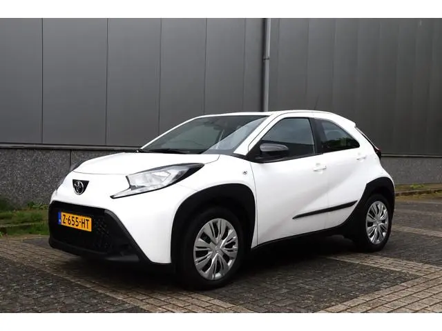 Toyota Aygo X 1.0 VVT-i S-CVT Play | Automaat | 1e eigenaar | Apple carplay/android |