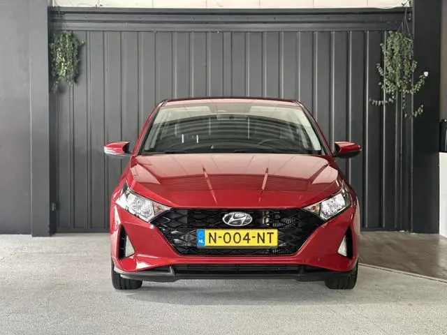 Hyundai i20 1.0 T-GDI Comfort Smart | Achteruitrijcamera | Carplay | Sfeerverlichting | Navigatie |...