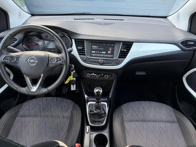 Opel Crossland X