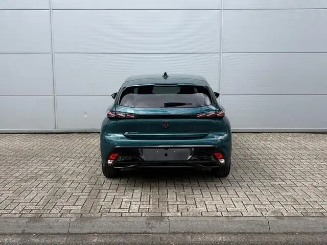 Peugeot e-308