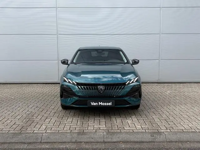 Peugeot e-308