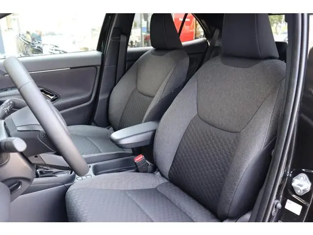 Toyota Yaris Cross 1.5 Hybrid 115 Dynamic , Comfort Pack , Nieuw en direct leverbaar met  €2.500,- i...