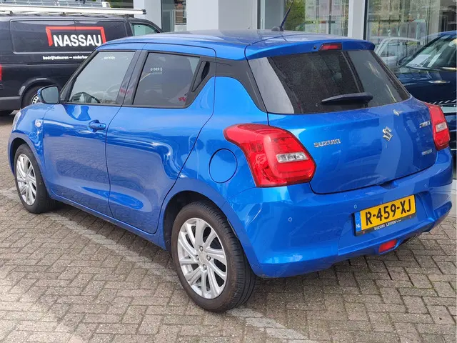 Suzuki Swift 1.2 SELECT SMART HYBRID Navi | Camera | Stoelverwarming