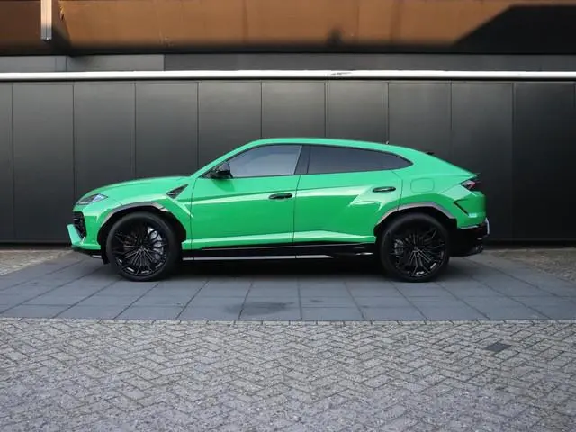 Lamborghini Urus 4.0 V8 Hybrid SE VERDE VIPER | DARK PACKAGE |  CLASSICO  LEDER | B&O 3-D  | CARBON-...