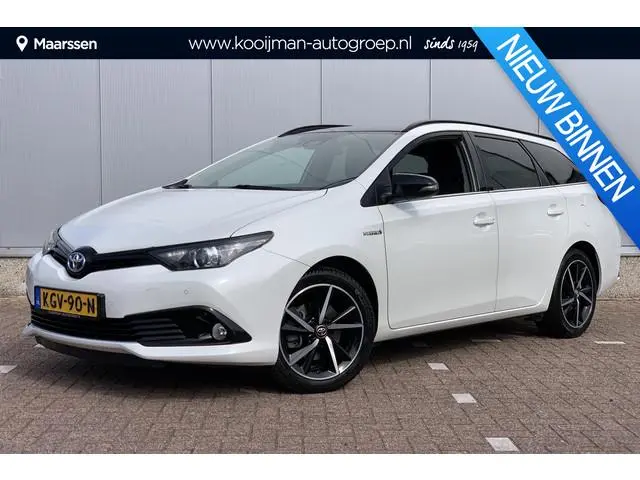 Toyota Auris 1.8 Hybrid Executive All Season | Camera | Navi