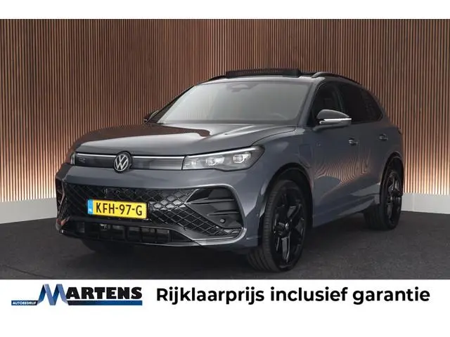 Volkswagen Tiguan 1.5 272pk eHybrid R-Line Edition Black Style Trekhaak 360Camera Keyless Massage Vi...