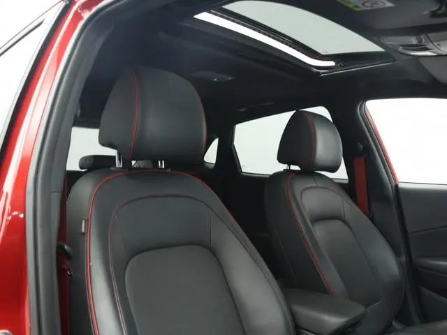 Hyundai Kona 1.6 GDI HEV Premium Sky | Schuifdak | Leder | Camera | Navigatie