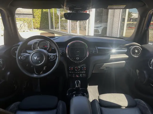 Mini Mini 1.5 Cooper Pepper Sportstoelen Head Up Navi Stoelv