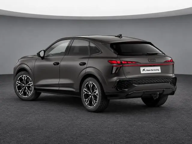 Audi Q3 Sportback e-hybrid S edition 272 PK · Tech plus · Glazen panoramadak · Comfortpakket plus ·...