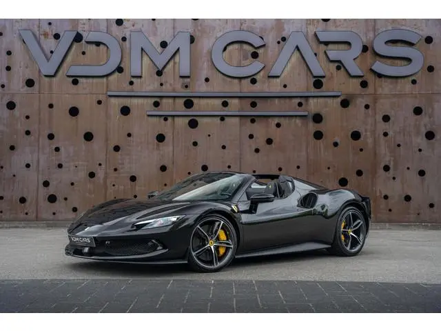 Ferrari 296 GTS 3.0 V6 | Akrapovic | Carbon Stoelen | CarPlay | AFS | Lift | Connect | Carbon | Orig...