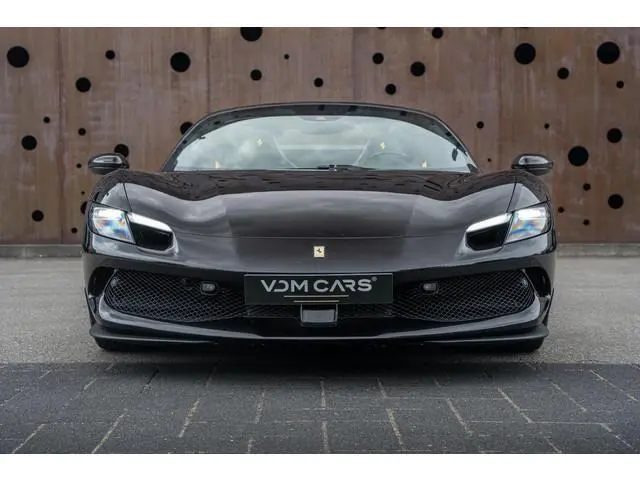 Ferrari 296 GTS 3.0 V6 | Akrapovic | Carbon Stoelen | CarPlay | AFS | Lift | Connect | Carbon | Orig...