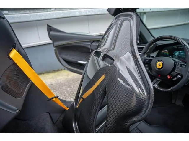 Ferrari 296