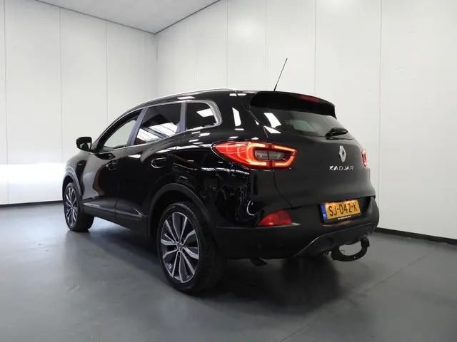 Renault Kadjar 1.2 TCe Bose NAVI/CAMERA/LED/TREKH./19"LMV!