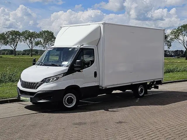 IVECO DAILY 35S18 bakwagen laadklep!