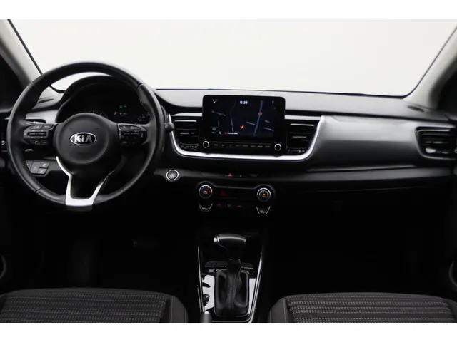 Kia Stonic 1.0 T-GDi MHEV DynamicPlusLine Automaat Two-Tone, Camera, Apple Carplay, Keyless, Climate...