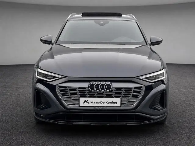 Audi Q8 e-tron 55 408pk Quattro S Edition Competition 115 kWh · SOH 90,9% · Panoramadak · Luchtverin...