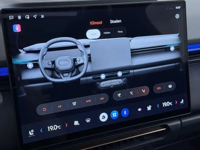 Lynk & Co 08