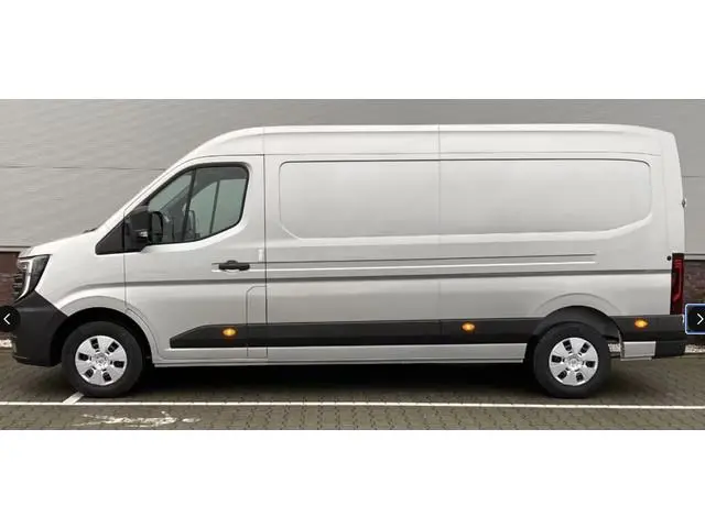 Nissan Interstar