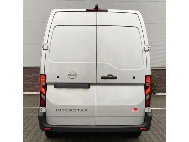 Nissan Interstar