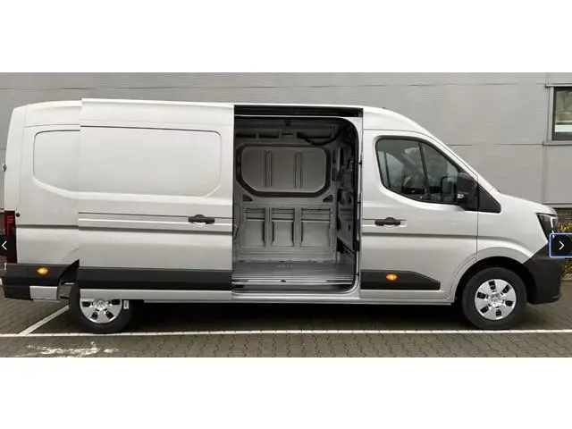 Nissan Interstar