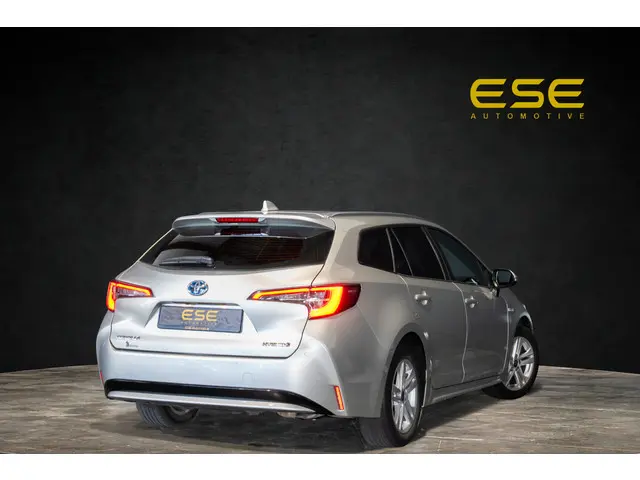 Toyota Corolla 1.8 Hybrid Business Plus | Navigatie | Camera | Clima