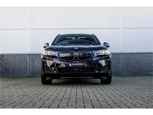 BMW iX3 High Executive 80 kWh SOH 99% M Sport / Pano / Harman Kardon / Laser / 20 inch /