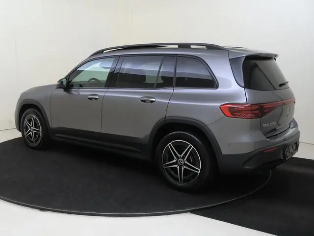 Mercedes-Benz EQB 250+ Business Solution AMG 71 kWh / Panoramadak/ Night/ 360 camera/ Winter Pack