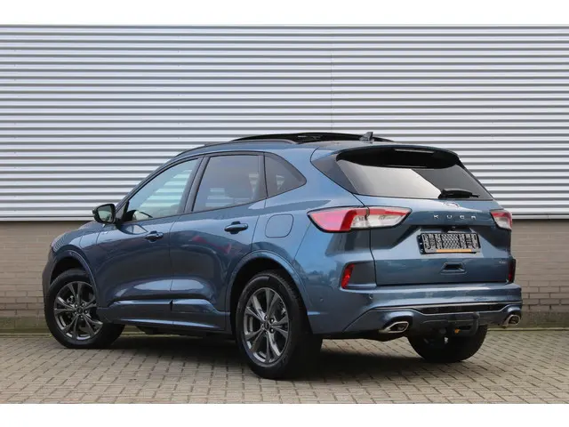 Ford Kuga 2.5 PHEV ST-Line | Panoramadak | Trekhaak | Navigatie | BLIS | Head-Up