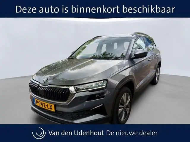 ŠKODA Karoq 1.5 TSI DSG ACT Business Ed. Plus | Trekhaak |  Navigatie | Full-LED | Keyless