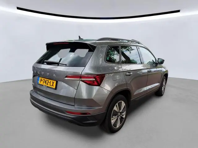 ŠKODA Karoq 1.5 TSI DSG ACT Business Ed. Plus | Trekhaak |  Navigatie | Full-LED | Keyless