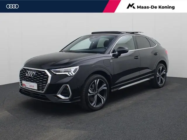 Audi Q3 Sportback 45 TFSIe 180kW/245PK S Line · Panoramadak · Trekhaak · Sonos soundsystem · Garanti...