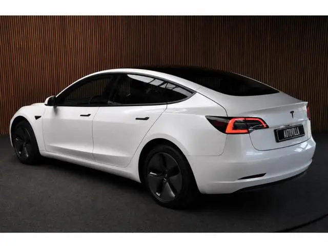 Tesla Model 3 RWD SOH: 96,1% Panodak Leer 360° ACC Climate Stuur- & Stoelverwarming voor & achter LM...