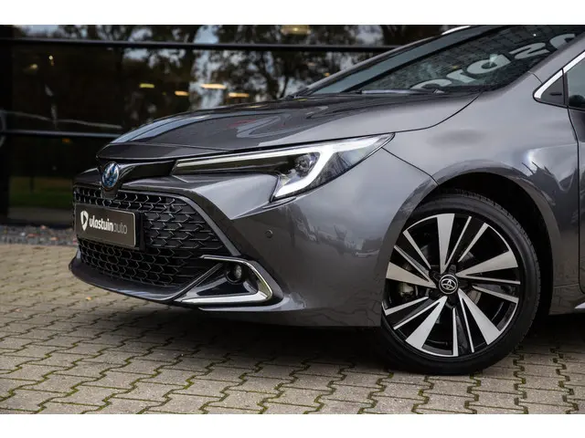 Toyota Corolla Touring Sports