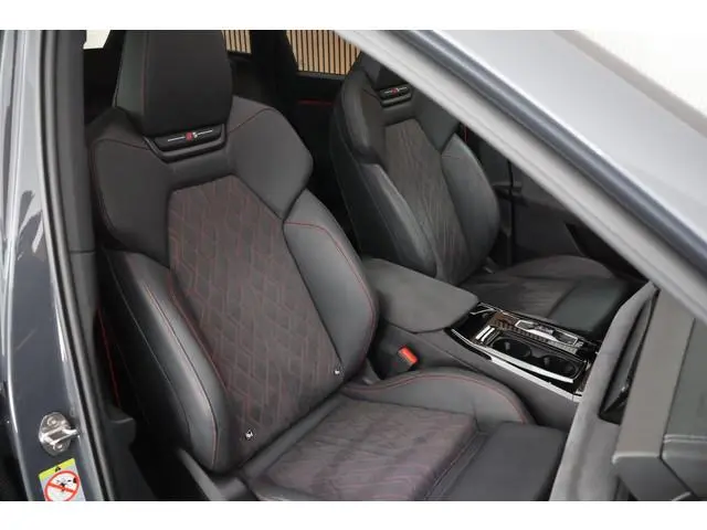 Audi Q6 e-tron 388pk S edition quattro 100 kWh Panoramadak B&O 360Camera Luchtvering Matrix HUD Keyl...